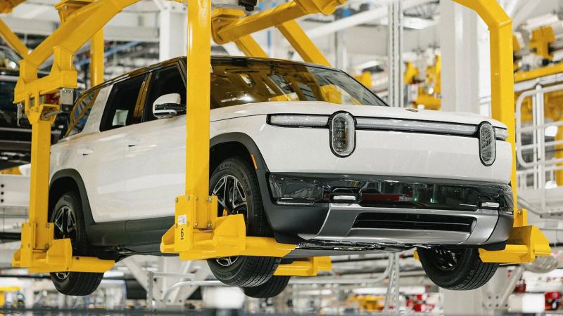 Rivian Recalls 14 R2 EVs Over Potential Loss of Drive Power