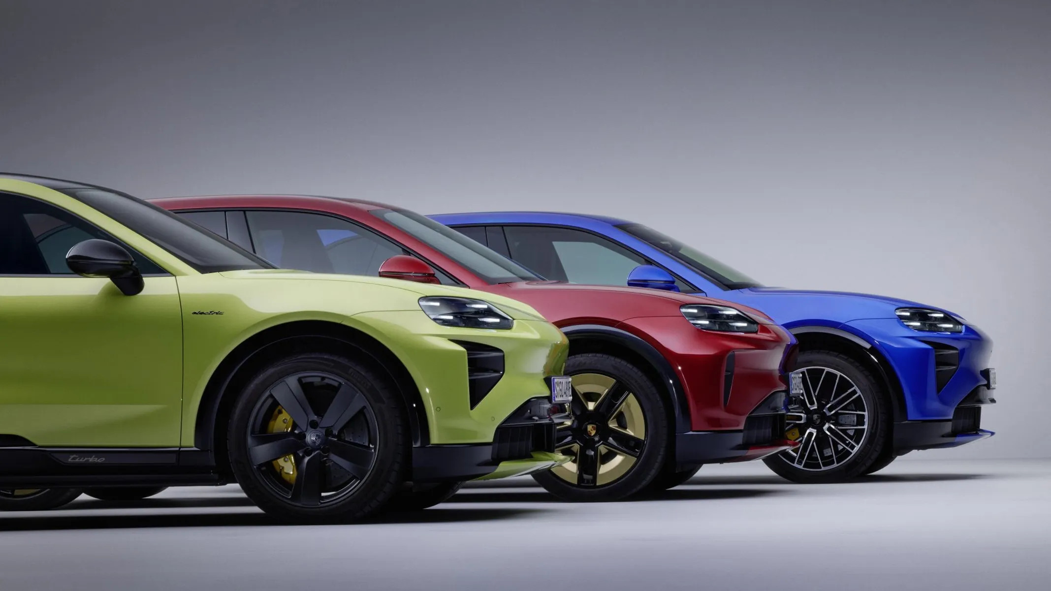 Porsche Cayenne Electric Adds Powered Doors and 11 kW Wireless Charging