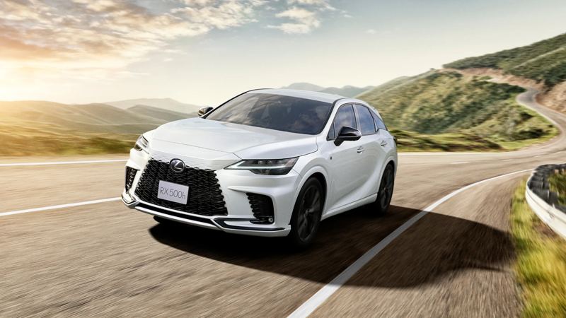 Lexus Refines the RX’s Chassis at the Nürburgring