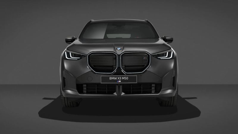 Updated BMW X3 M50 xDrive Gains 44 HP and a Stealthy Black Package