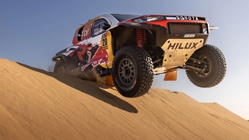 Toyota’s Hydrogen GR Hilux Will Take On Dakar 2027 With Water From Its Tailpipe