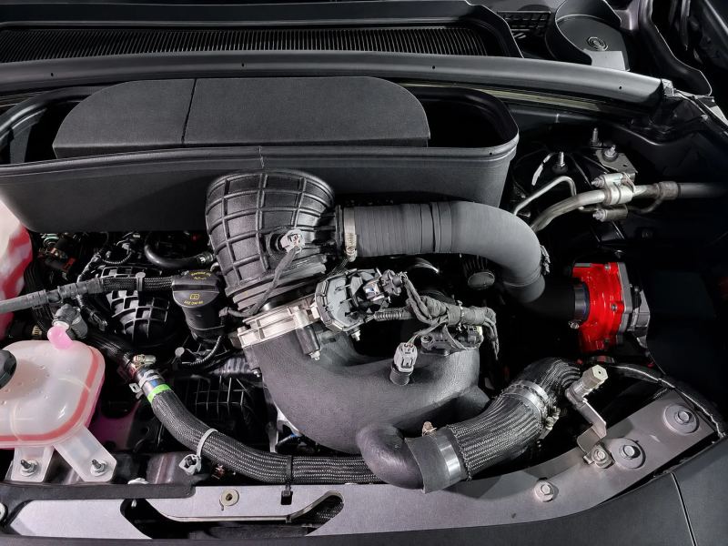 Jeep Grand Cherokee Could Gain 420-HP Hurricane Inline-Six for 2028