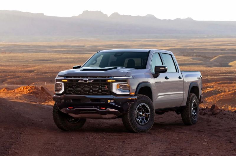 GM’s New 5.7- and 6.6-Liter V8s Turn Silverado and Sierra Into Sleepers